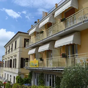 Eva La Romantica Hotell